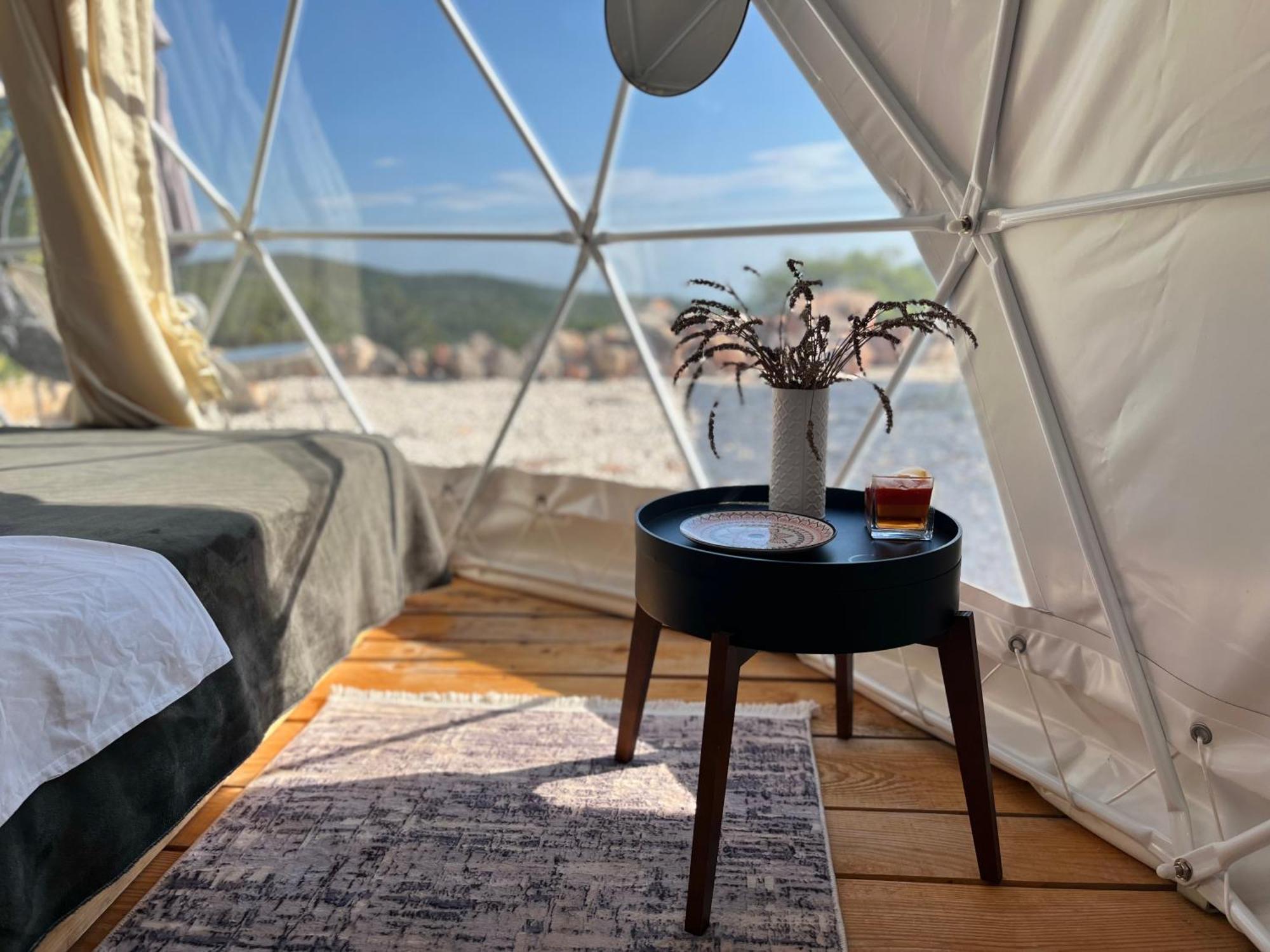 Glamping Peninsula Lustica Rose Villa Tivat Dış mekan fotoğraf