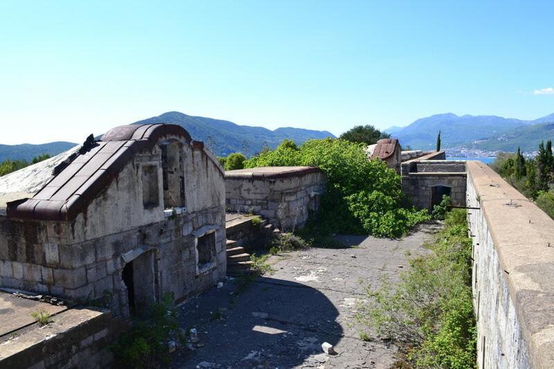 Glamping Peninsula Lustica Rose Villa Tivat Dış mekan fotoğraf