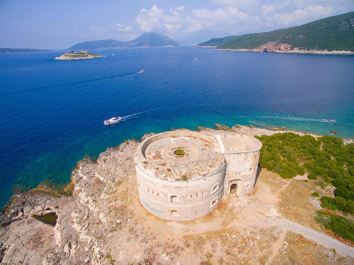 Glamping Peninsula Lustica Rose Villa Tivat Dış mekan fotoğraf
