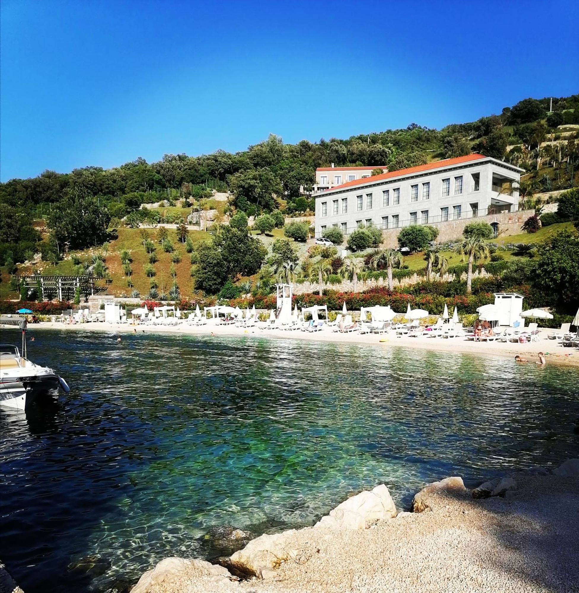 Glamping Peninsula Lustica Rose Villa Tivat Dış mekan fotoğraf